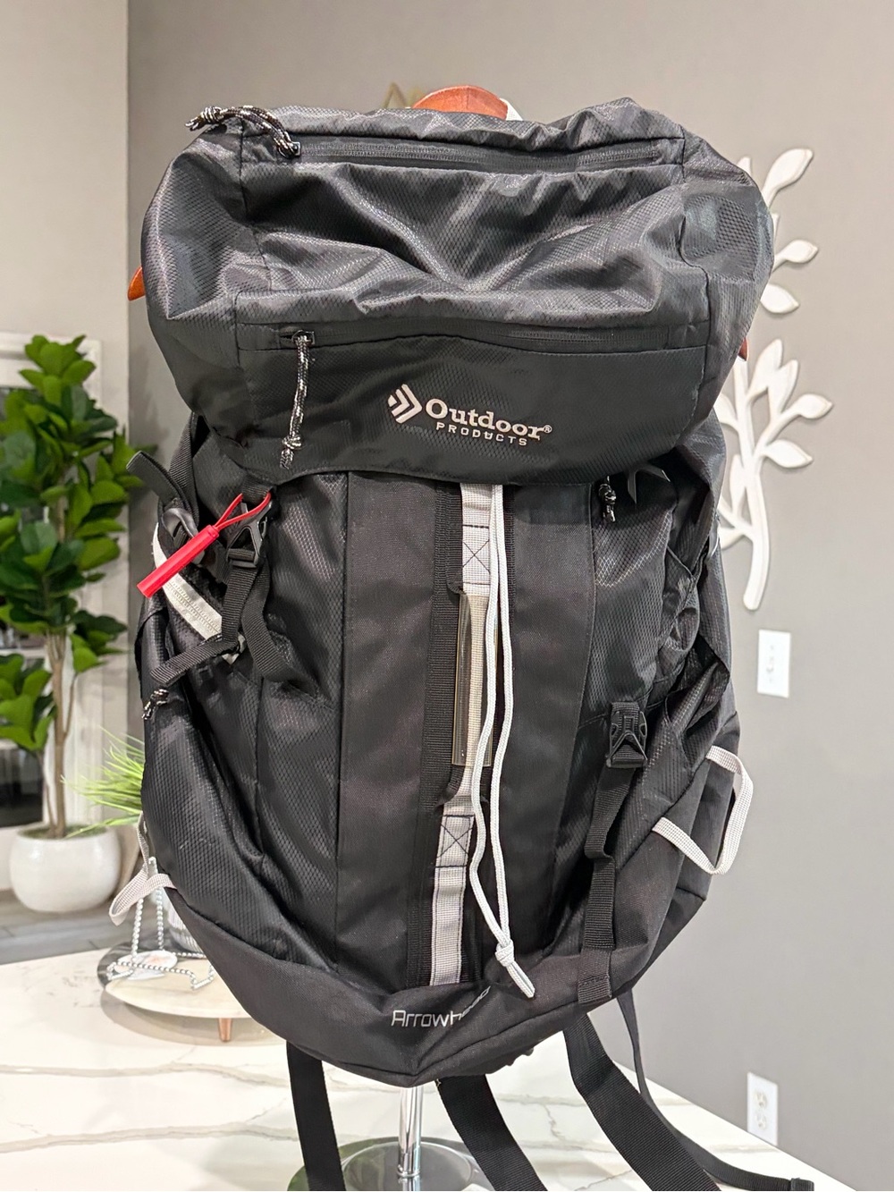 Arrow Black Outdoor Hiking Backpack with Gray Accents